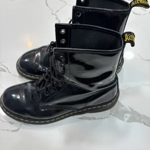 Dr. Martens Boots Womens Size 10 Black Lace Up Glossy thumbnail 9