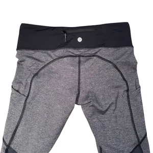 Lululemon‎ Speed Up Tight Women 8 Gray Black Excellent Mesh Pockets Leggings thumbnail 3