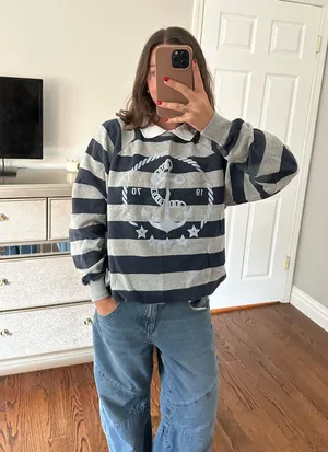 Striped Sweatshirt thumbnail 7