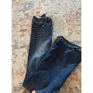 BKE Billie Slim Fit High Rise Flare Jeans Dark Wash Raw Hem 26x31.5 thumbnail 4