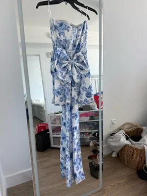 Blue and white mini dress with bow train thumbnail 3