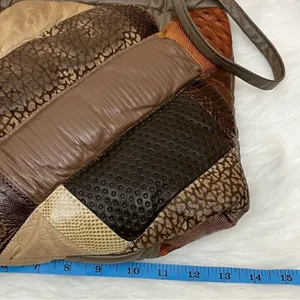 Opulent Containers Vintage 90’s/Y2K Patchwork Leather Embossed Purse Brown thumbnail 7