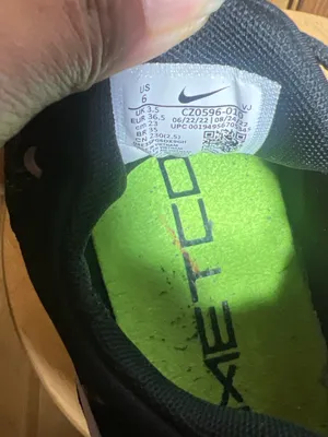 Nike women Black and White Breathable Sneakers thumbnail 5