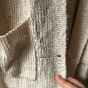Oversized Knit Cardigan American Eagle Beige Sweater With Pockets thumbnail 7