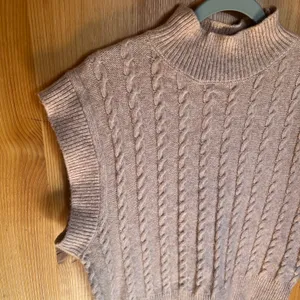 Cupcakes & Cashmere Tan-Beige Mock Neck Cable Knit Sweater Vest thumbnail 5