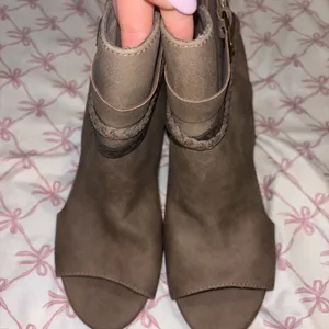 Maurices Brown Women's Oped Toe Heel Boots size 10 thumbnail 5