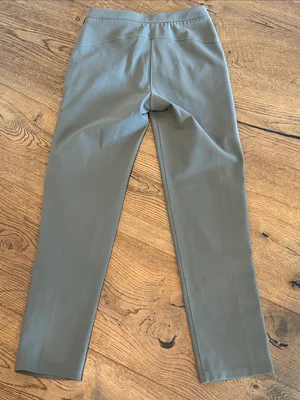 lululemon athletica‎ on the move Cropped Straight-Leg Pants in Olive thumbnail 4