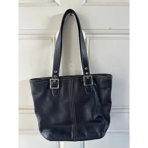 Coach 9572 Hamptons Black Smooth Leather Buckle Straps Hobo Tote Shoulder Bag thumbnail 6