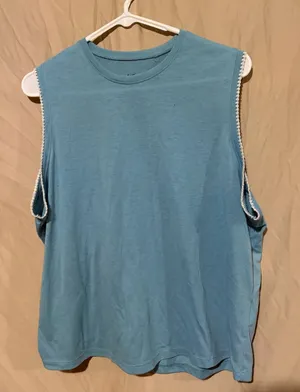 Nike tank top thumbnail 1