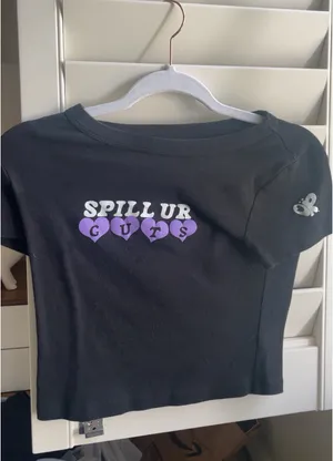 Olivia Rodrigo Crop Top Black Size M thumbnail 2