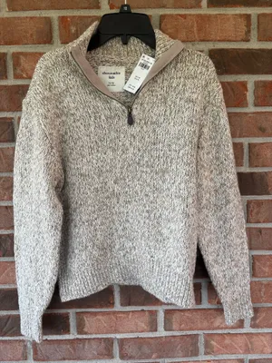 Abercrombie Kids Sweater thumbnail 1