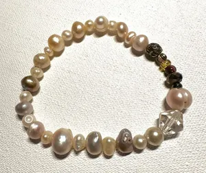 Pearl beaded stretchy bracelet thumbnail 1