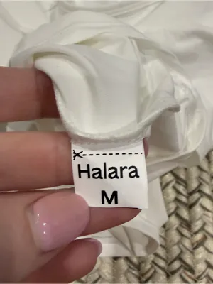 NWOT Halara White Square Neck Short Sleeve Ruched Cropped Top thumbnail 6
