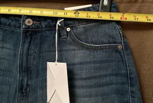 NWT Woman’s Kancan High Rise Distressed Shorts Size Large Medium Wash thumbnail 4