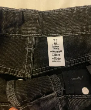 H&M Black Jean Shorts thumbnail 4