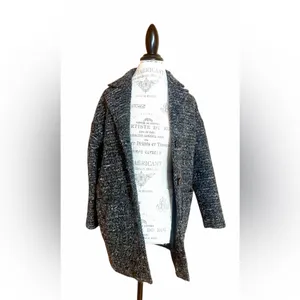 DIVIDED by H&M Black & White Button Up Jacket Coat w/Two Front Pockets Sz US 4 thumbnail 2