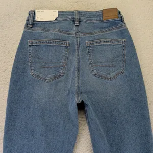 American Eagle Mom Jean High‎ Rise Washed Blue Stretch Denim Womens 0 Reg thumbnail 5