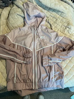 Nike Windbreaker Jacket Women’s thumbnail 1