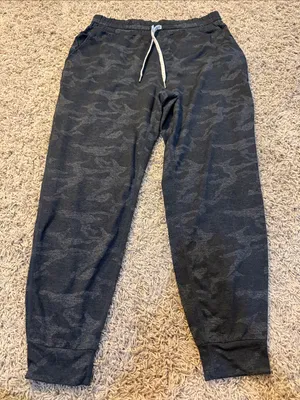Vuori Performance Jogger Size Small in Black Camo thumbnail 1