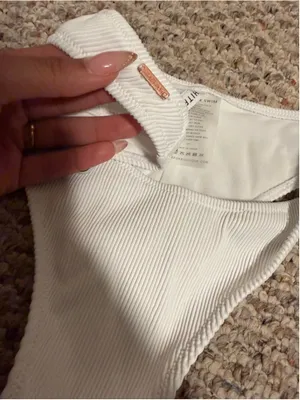 NWT White Fox Boutique Del Marco Bikini Bottom White Ribbed- Size Large thumbnail 2