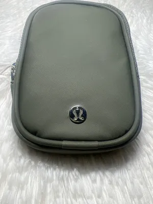 lululemon athletica  Clippable Nano Pouch thumbnail 2