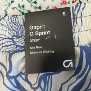 Gap Sprint Shorts thumbnail 2
