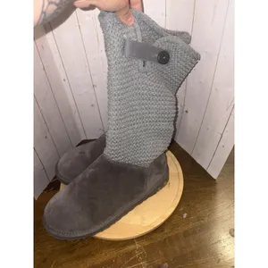 UGG Shaina boots gray size‎ 9 Wear Tall Or Cuffed/folded thumbnail 3
