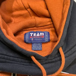 Vintage Embroidered Texas Longhorns Black and Orange Heavy Hoodie Sweatshirt thumbnail 4