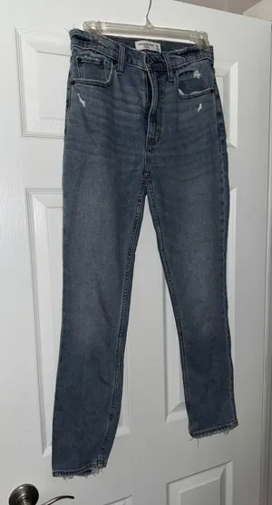 Abercrombie The Skinny High-Rise thumbnail 3