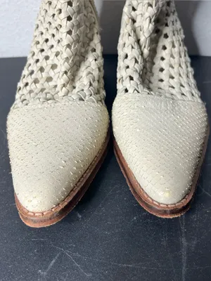 Free People In The Loop Woven White Leather Pointed Toe Boots EU 37 thumbnail 4