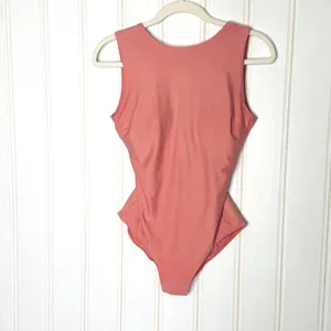 Lululemon Waterside High-Neck One-Piece Swimsuit Coral Pink Open Back Sz 6/8 thumbnail 8