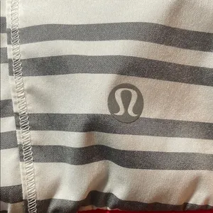 Lululemon Athletica Gray and Black‎ Ski Jacket Size S thumbnail 7