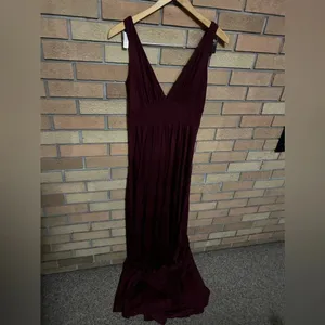 La Femme Women's Size 8 Red Plunge Neck A-Line Gown Sleeveless Maxi Slit NWOT thumbnail 3