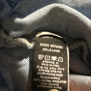 Abbott Elementary‎ Teachers Edition Volume 1 Denim Jacket Medium Wash XL NEW thumbnail 8