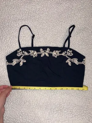 Lulu’s Embroidered Navy Crop Tank thumbnail 8