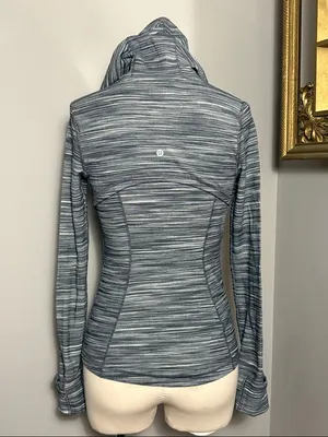lululemon Size 6 Hooded Define Jacket Nulu Heather Gray Athletic thumbnail 3