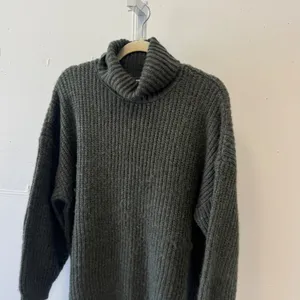 Old Navy Green Shaker Rib Turtleneck Tunic Length Sweater Oversized Wool Mix Lg thumbnail 3