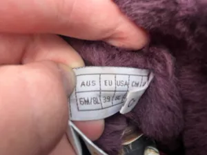Women’s Uggs  thumbnail 4