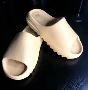 Adidas Yeezy RARE Slide Pure GX6138 Sand Foam Slides Men’s 7 Women’s 8 Pre-Split thumbnail 1