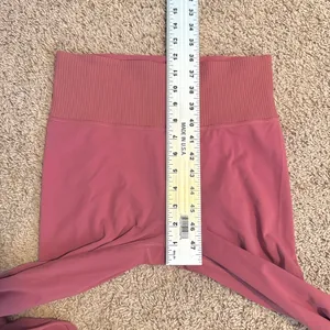 Vuori medium ribbed high rise athletic active leggings P2 3663 thumbnail 4