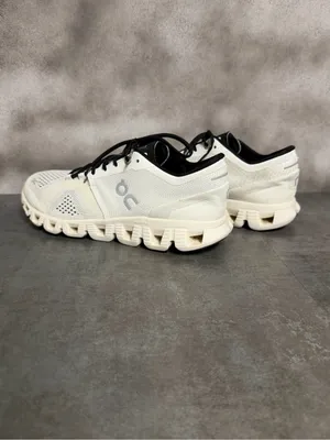 On Running Cloud X Women's White/Black Running Shoes Size 7.5 thumbnail 9