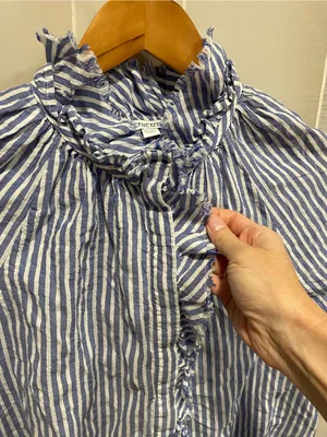 Cute Chicos classic ruffle raw collar button front blouse breezy poet thumbnail 4