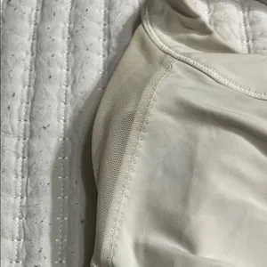 Lululemon Athletica Cream Tank Top thumbnail 4