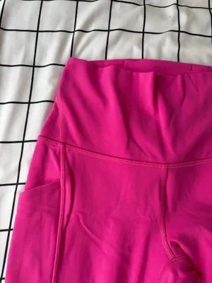 Woman’s Lululemon Sonic Pink Align Leggings Size 4. New With Tags. thumbnail 6