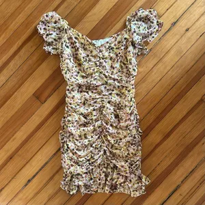 ASTR the Label Shirred Ruched Floral Mini Dress Size S thumbnail 2