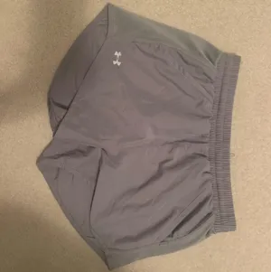 Under Armour RARE Gray Athletic Shorts thumbnail 1