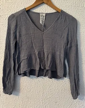 Sadie & Sage Gray Lace-Trim V-Neck Peplum Crop Top thumbnail 1