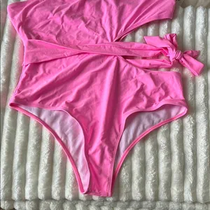 NWT Lillusory One-Shoulder Pink Swimsuit thumbnail 3