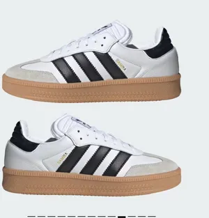 Samba sneaker worn maybe 2 times perfect condition thumbnail 1