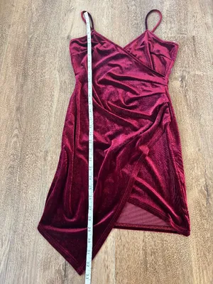 Windsor Burgundy Velvet Dress - Size Medium thumbnail 4